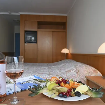 Hunguest Helikon Otel 3*